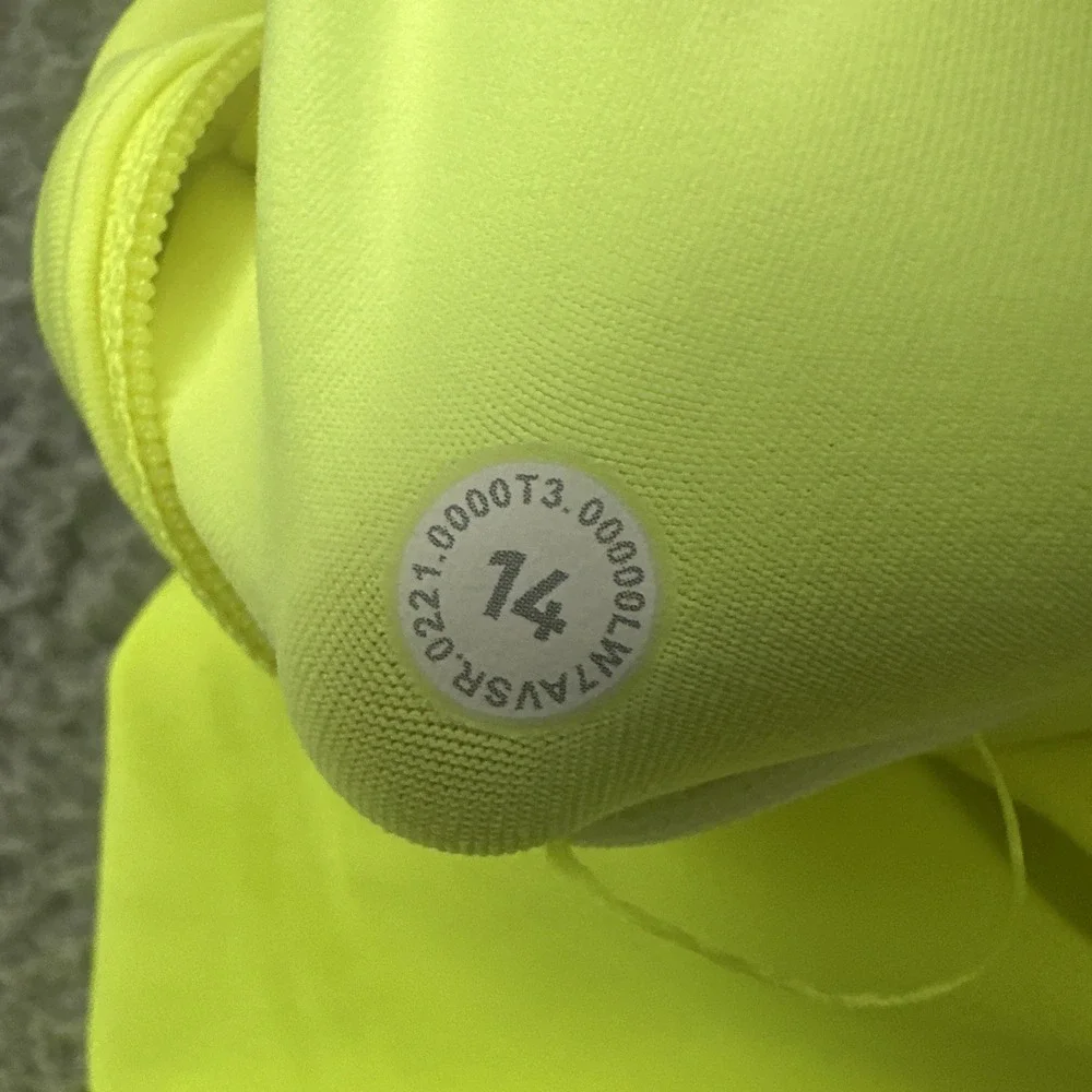 Lululemon Speed Up Shorts Low Rise 2.5